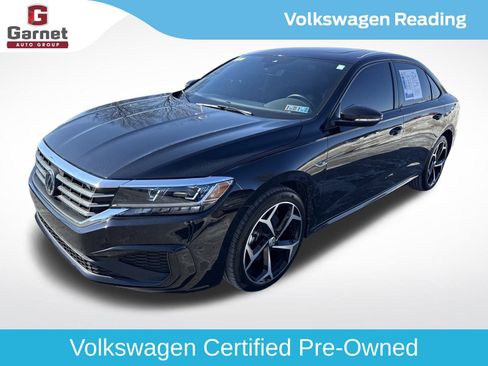 Certified 2022 Volkswagen Passat 2.0T R-Line FWD image 1