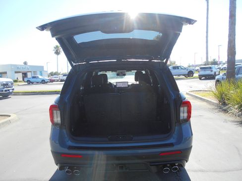 Used 2025 Ford Explorer ST AWD/4WD image 5