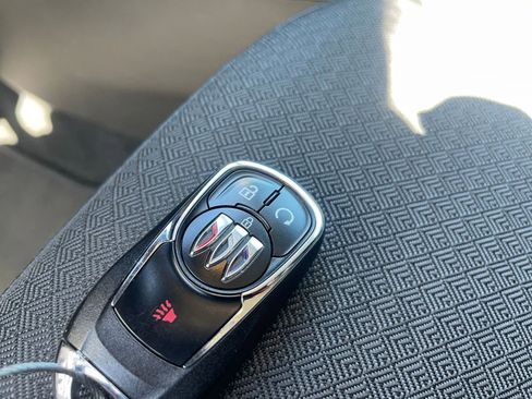 Used 2025 Buick Encore GX Preferred FWD image 24