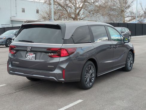 New 2026 Honda Odyssey Touring image 3