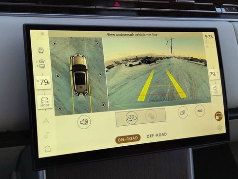 New 2026 Land Rover Range Rover SE image 29