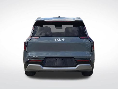 Used 2024 Kia EV9 Land AWD/4WD image 6