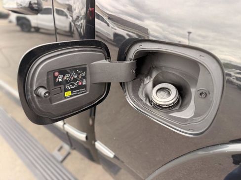 Used 2019 RAM 1500 Limited AWD/4WD image 34