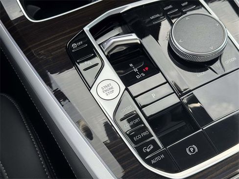 Used 2025 BMW X5 xDrive40i w/ Premium Package image 30