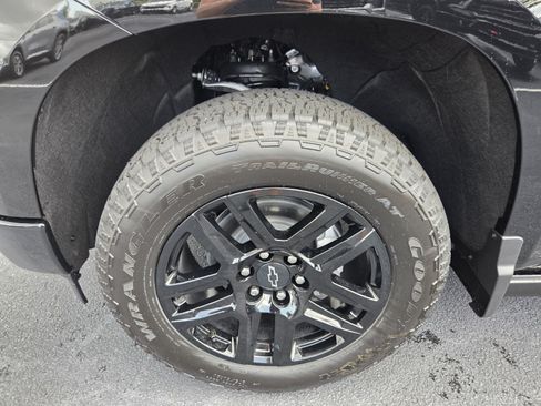 New 2026 Chevrolet Silverado 1500 High Country w/ Midnight Edition AWD/4WD image 4