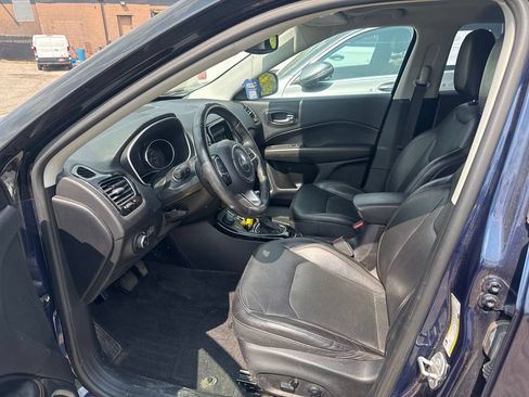 Used 2018 Jeep Compass Limited w/ Navigation Group AWD/4WD image 17