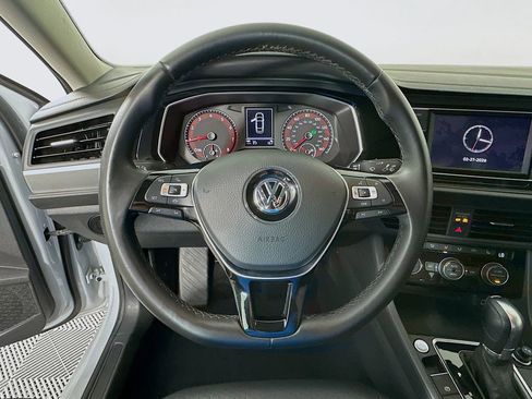 Used 2019 Volkswagen Jetta SE image 11