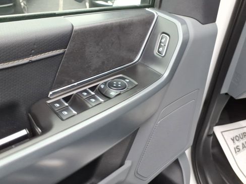 Used 2024 Ford F150 XLT w/ Tow/Haul Package image 10