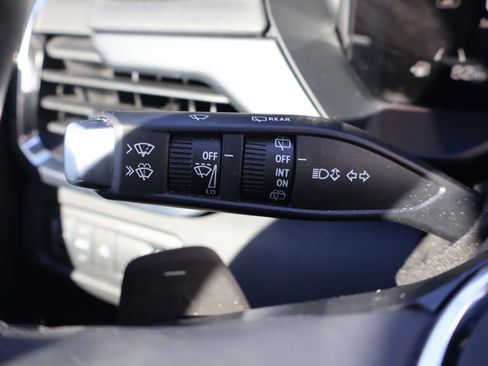 Used 2024 GMC Acadia Elevation w/ Black Edition image 21