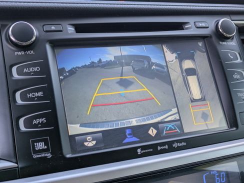 Used 2017 Toyota Highlander Limited Platinum image 35