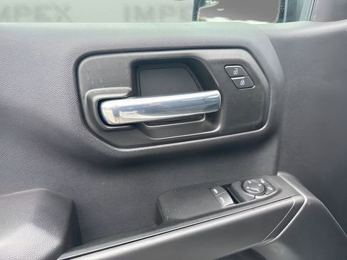 Used 2025 Chevrolet Silverado 1500 W/T image 20