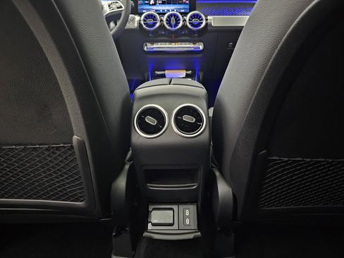 New 2026 Mercedes-Benz GLB 250 4MATIC image 27