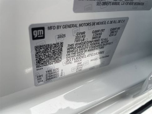 New 2026 GMC Sierra 1500 SLT image 35