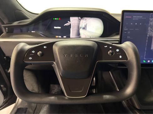 Used 2021 Tesla Model S Plaid image 17