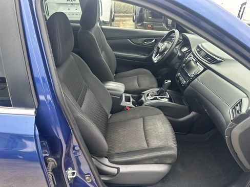 Used 2020 Nissan Rogue SV FWD image 31