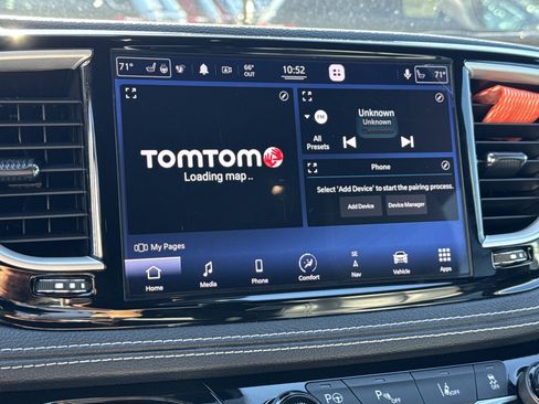 Used 2021 Chrysler Pacifica Touring-L w/ Uconnect Theater Family Group image 33