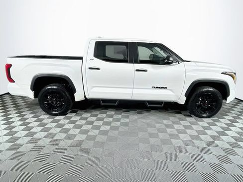 Used 2024 Toyota Tundra SR5 w/ SR5 Convenience Package AWD/4WD image 9