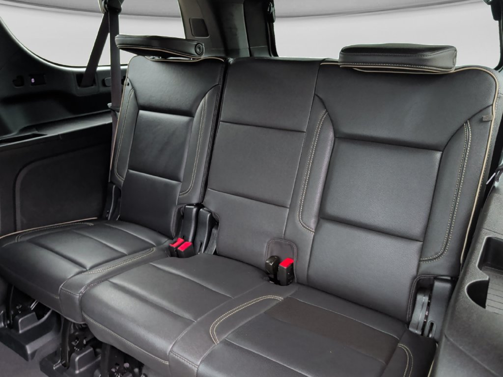 Used 2024 GMC Yukon XL SLT w/ SLT Luxury Package AWD/4WD image 33