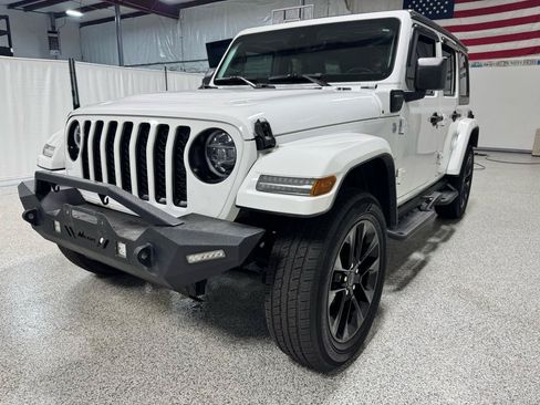 Used 2021 Jeep Wrangler Unlimited Sahara w/ Cold Weather Group AWD/4WD image 24