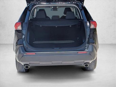Used 2024 Toyota RAV4 XLE FWD image 7