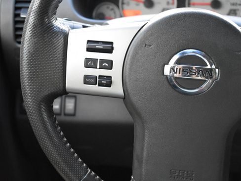 Used 2014 Nissan Frontier PRO-4X w/ Pro-4x Luxury Package AWD/4WD image 34