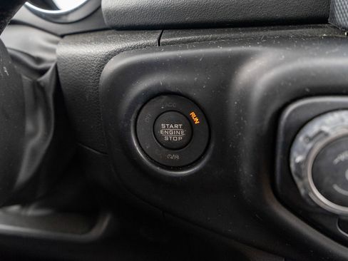 Used 2023 Jeep Wrangler Unlimited Sahara w/ Cold Weather Group AWD/4WD image 22