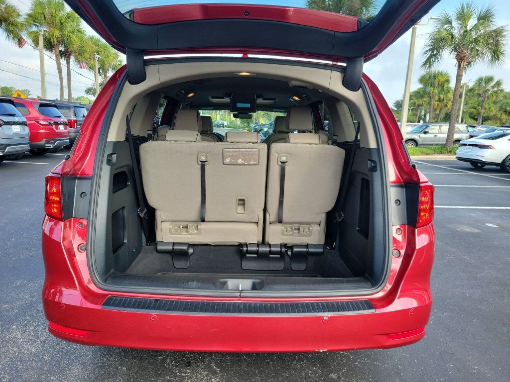 Certified 2024 Honda Odyssey Elite image 12
