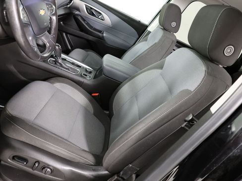 Used 2019 Chevrolet Traverse LT FWD image 9