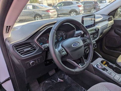 Used 2022 Ford Escape SE w/ SE Sport Appearance Package FWD image 12