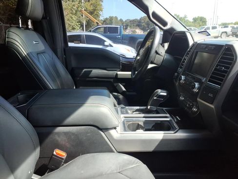 Used 2015 Ford F150 Platinum w/ Equipment Group 701A Luxury AWD/4WD image 11