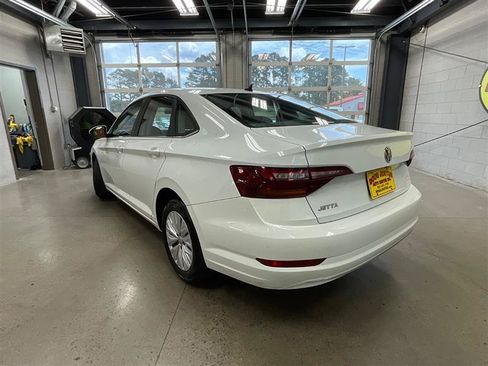 Used 2019 Volkswagen Jetta S FWD image 3