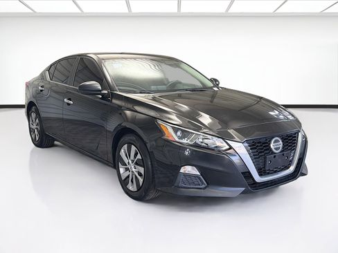 Used 2020 Nissan Altima 2.5 S image 3