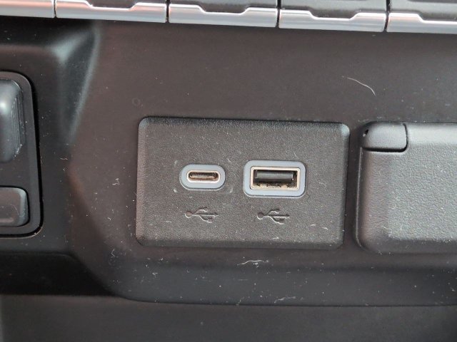 Used 2021 GMC Sierra 1500 AT4 AWD/4WD image 22