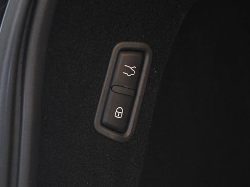 Used 2022 Maserati Levante Modena AWD/4WD image 23
