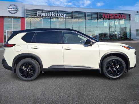 Certified 2023 Nissan Rogue SV w/ SV Premium B Package AWD/4WD image 7