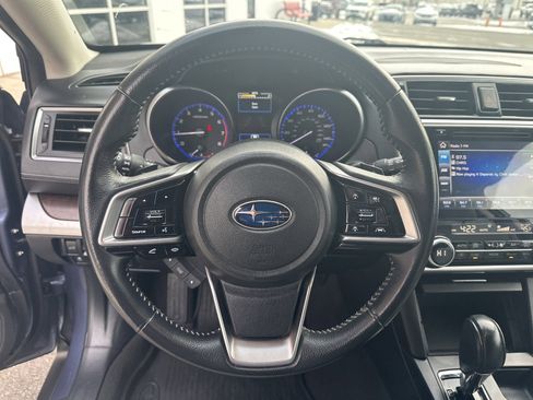 Used 2018 Subaru Outback 2.5i Limited image 12