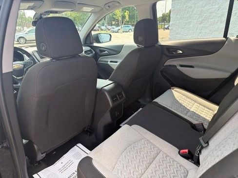 Used 2024 Chevrolet Equinox LS FWD image 15