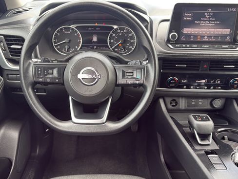 Used 2024 Nissan Rogue SV AWD/4WD image 19