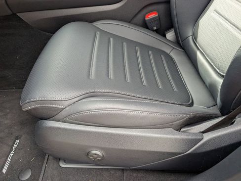 Used 2026 Mercedes-Benz GLC 300 4MATIC image 22