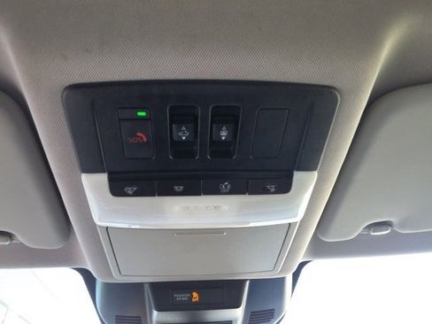 Used 2023 Nissan Rogue SL w/ SL Premium Package image 22