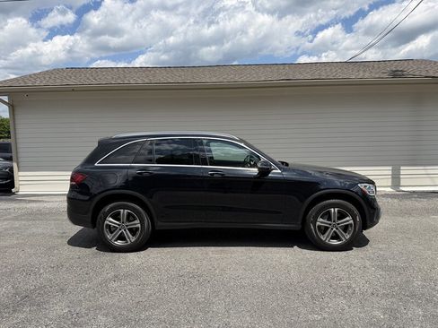 Used 2022 Mercedes-Benz GLC 300 image 1