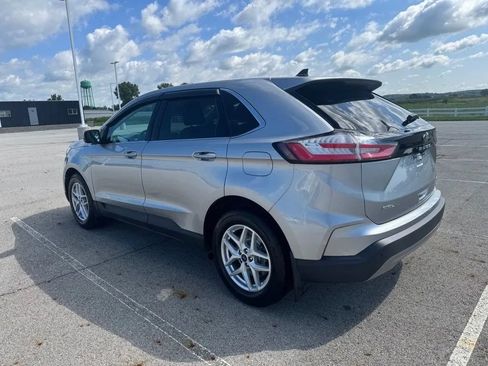 Used 2022 Ford Edge SEL AWD/4WD image 5