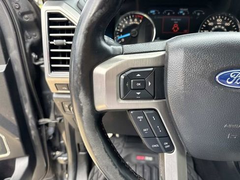 Certified 2018 Ford F150 Platinum w/ Equipment Group 701A Luxury image 24