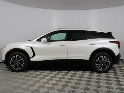 Used 2024 Chevrolet Blazer EV LT AWD/4WD image 32