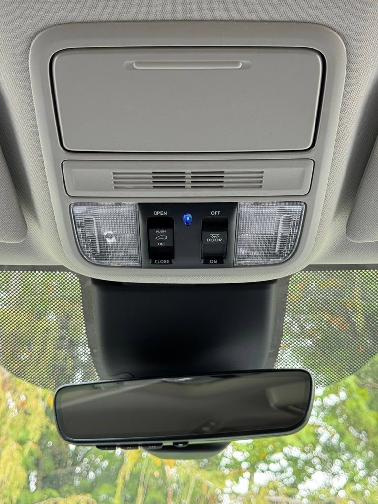 New 2026 Honda Odyssey Elite image 25