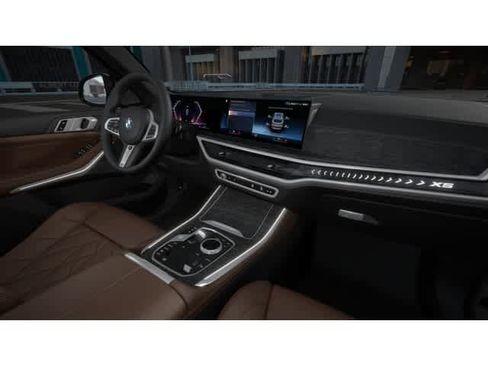 New 2026 BMW X5 sDrive40i image 14