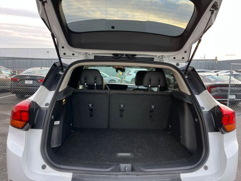 Used 2025 Buick Encore GX Preferred image 30