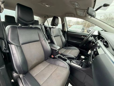 Used 2015 Toyota Corolla S image 50