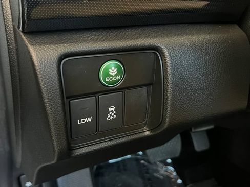 Used 2015 Honda Accord EX-L image 31