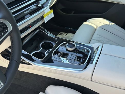 New 2027 BMW X7 xDrive40i AWD/4WD image 22